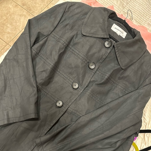 Avenue raincoat - Picture 3 of 5